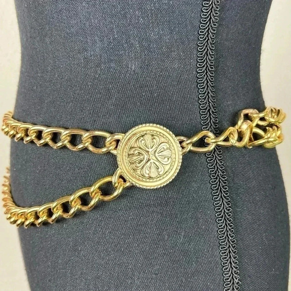 Escada Vinatge Designer Women’s Gilted Gold Tone Couture Chain Link Belt - Picture 7 of 15